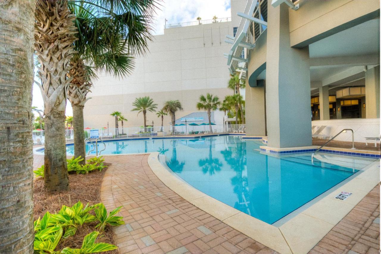 Laketown Wharf 1238 - Brand New End Unit With Wrap Around Balcony Holiday home