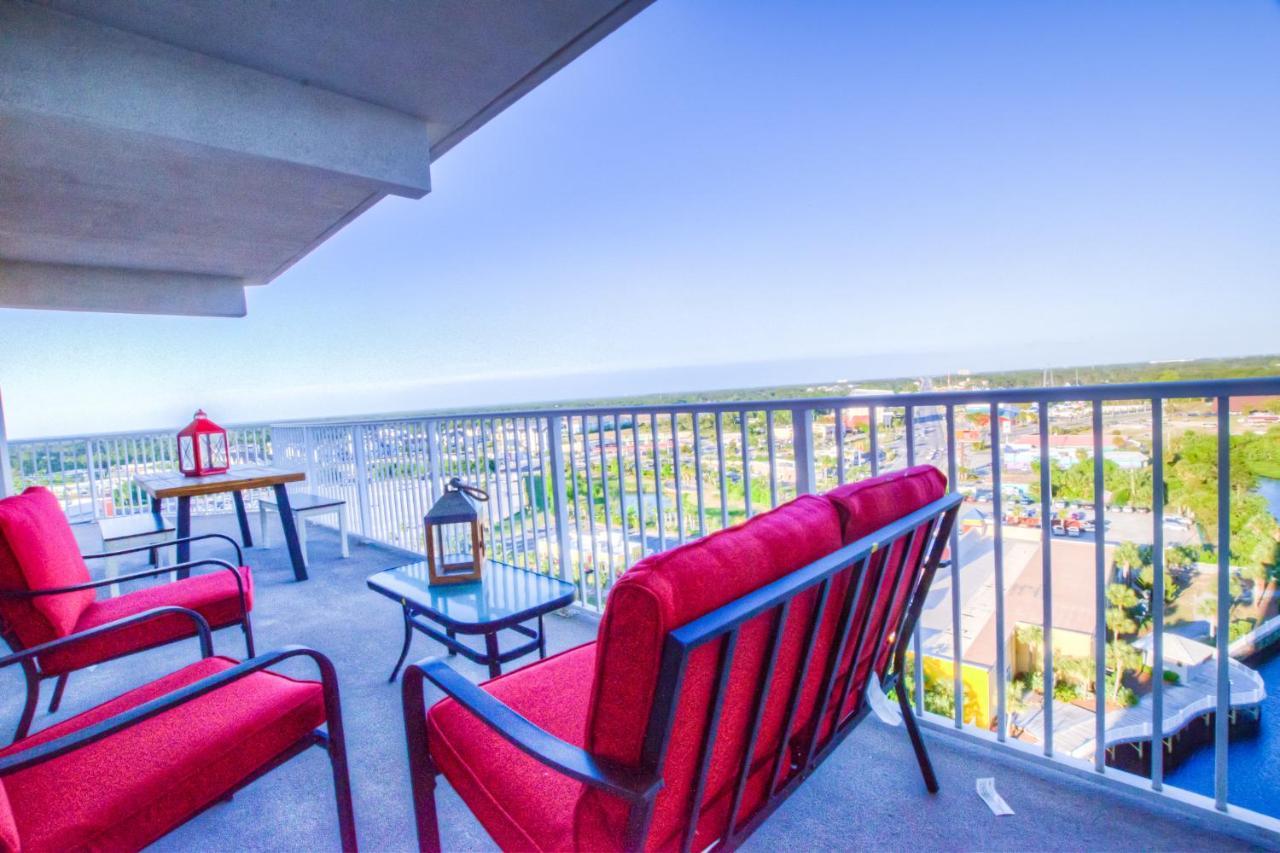 Laketown Wharf 1238 - Brand New End Unit With Wrap Around Balcony