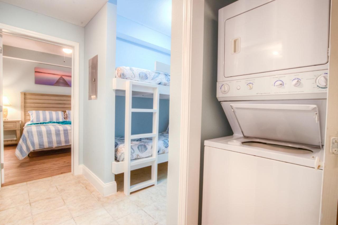 Laketown Wharf 1238 - Brand New End Unit With Wrap Around Balcony